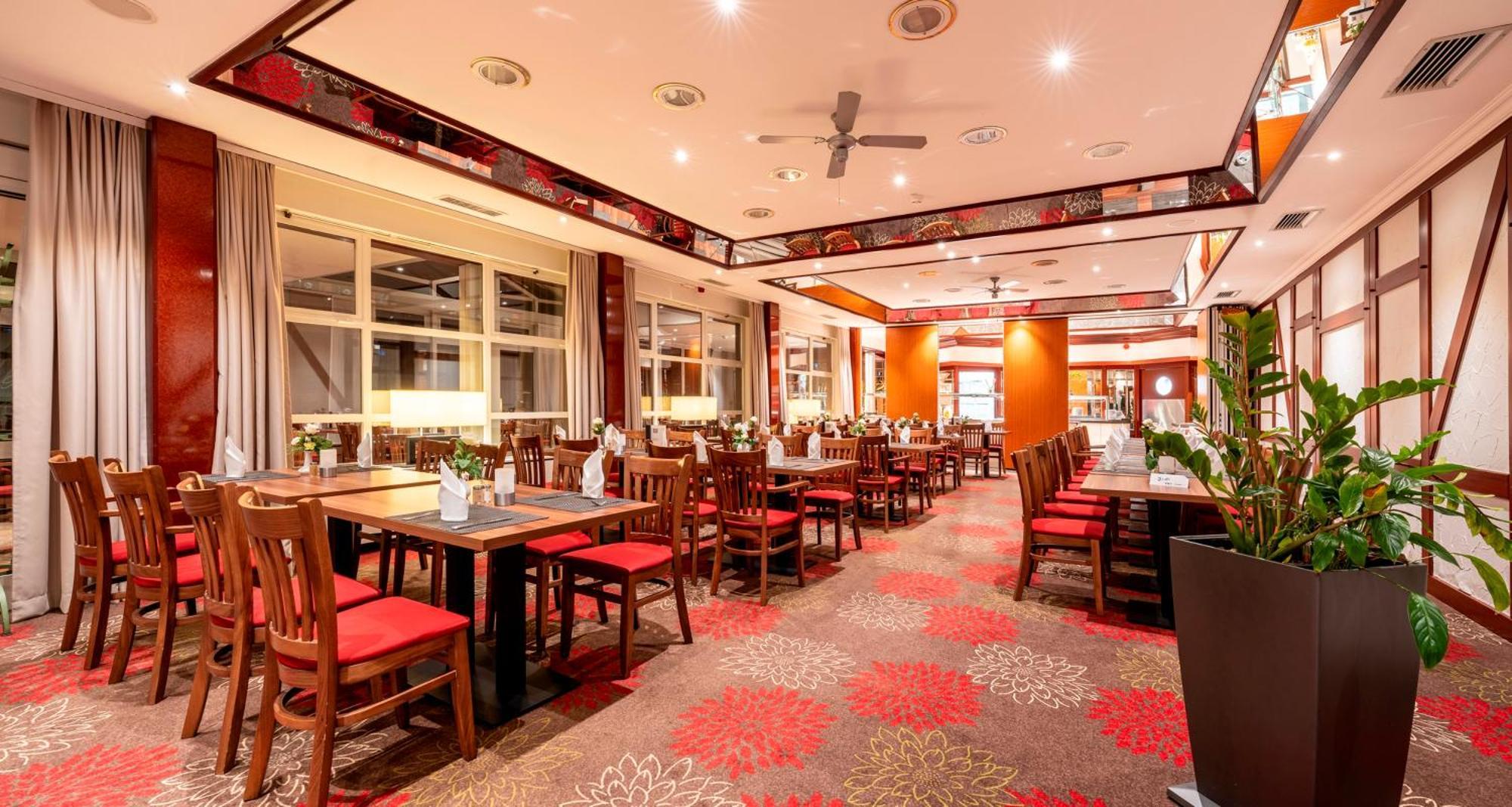 Plaza Inn Гослар Экстерьер фото